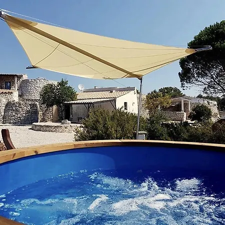 Apartamento Charming With Jacuzzi And Sea View - Salve, 85 Sqm Salve